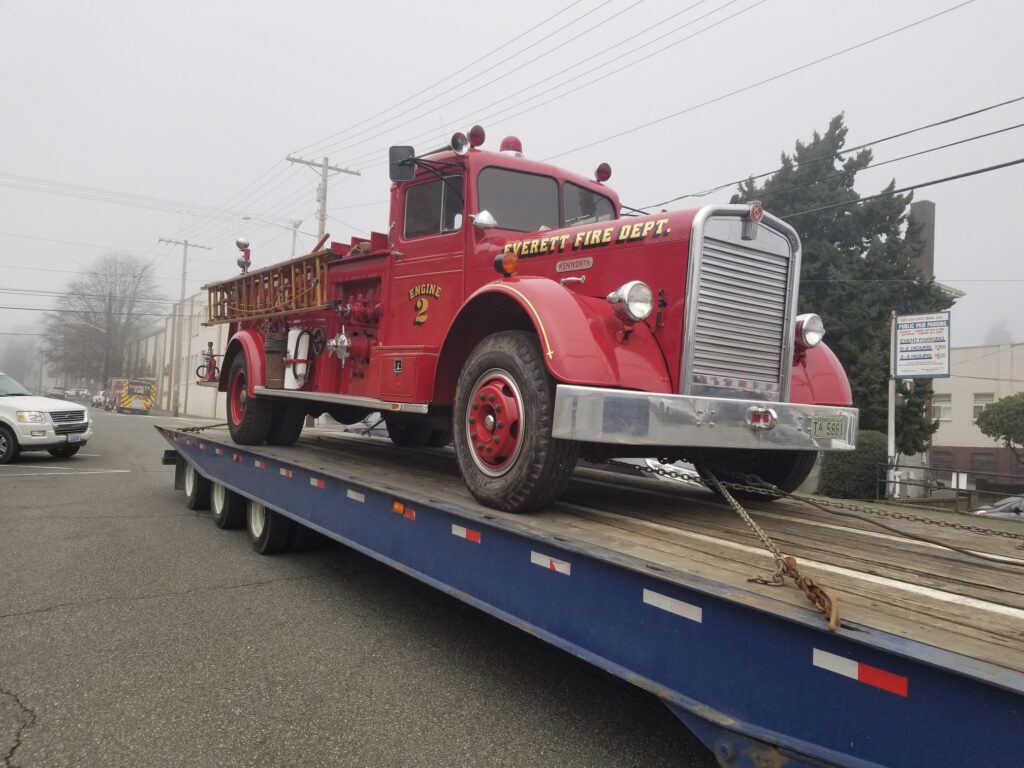 Everett Tow Towing Roadside Collision Impound Heavy duty Marysville Lynnwood Stanwood Fleet Uhaul Lake Stevens Granite Falls Mukilteo Bothell snohomish Recovery winch out Police State Patrol WSP RTTO Insured Licensed Bonded Best Cheap Discount Open Luxury
